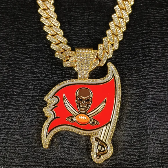 NFL Tampa Bay Buccaneers Necklace Pendant Cuban Chain Link Football Jewelry - Picture 1 of 6